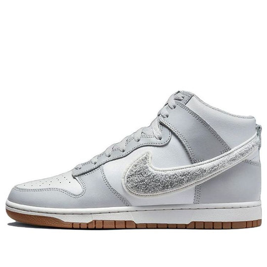 Tenisky a topánky Nike Dunk High University Chenille Swoosh "Light Smoke Grey" Šedá | DR8805-003, 0