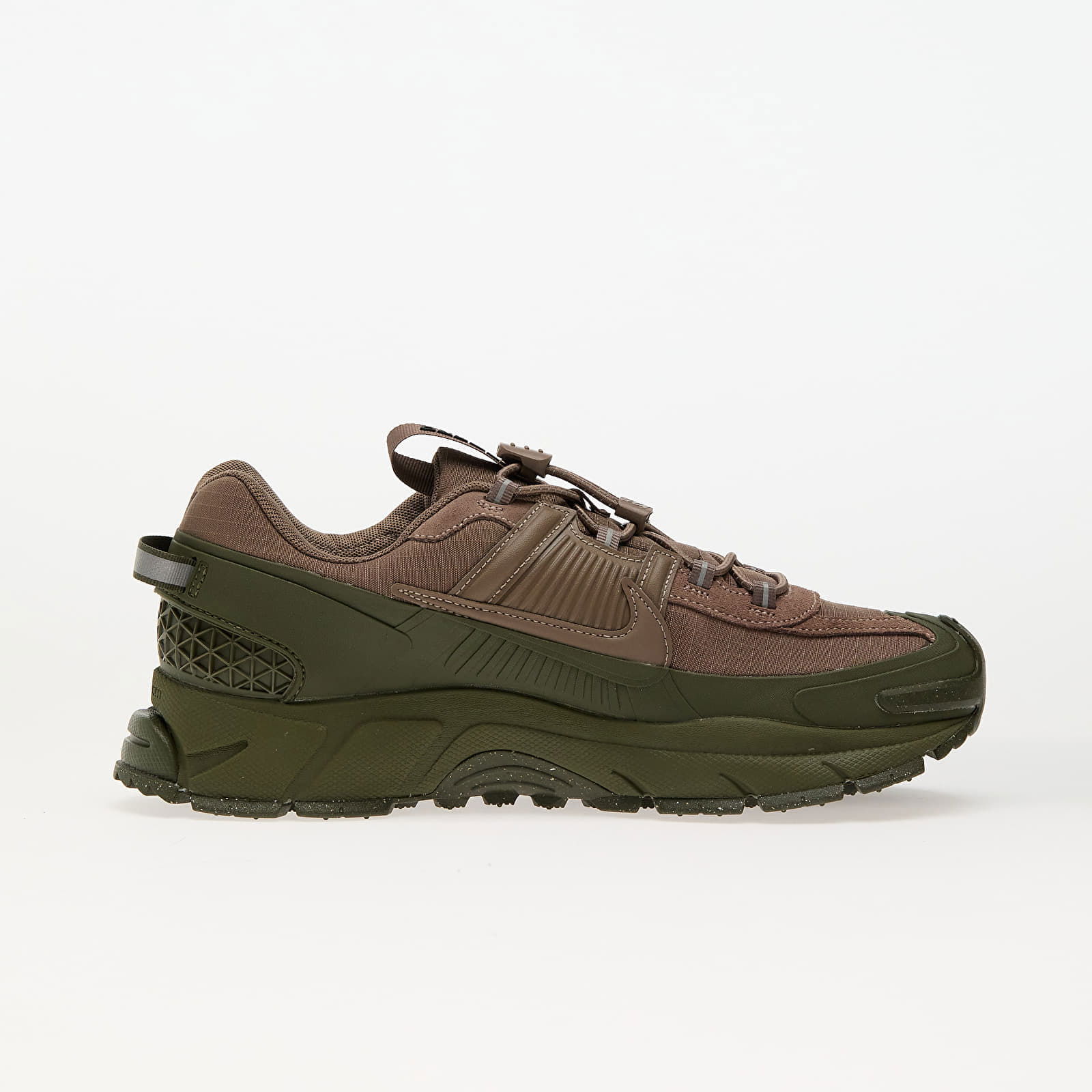 Air Zoom Vomero 5 Roam