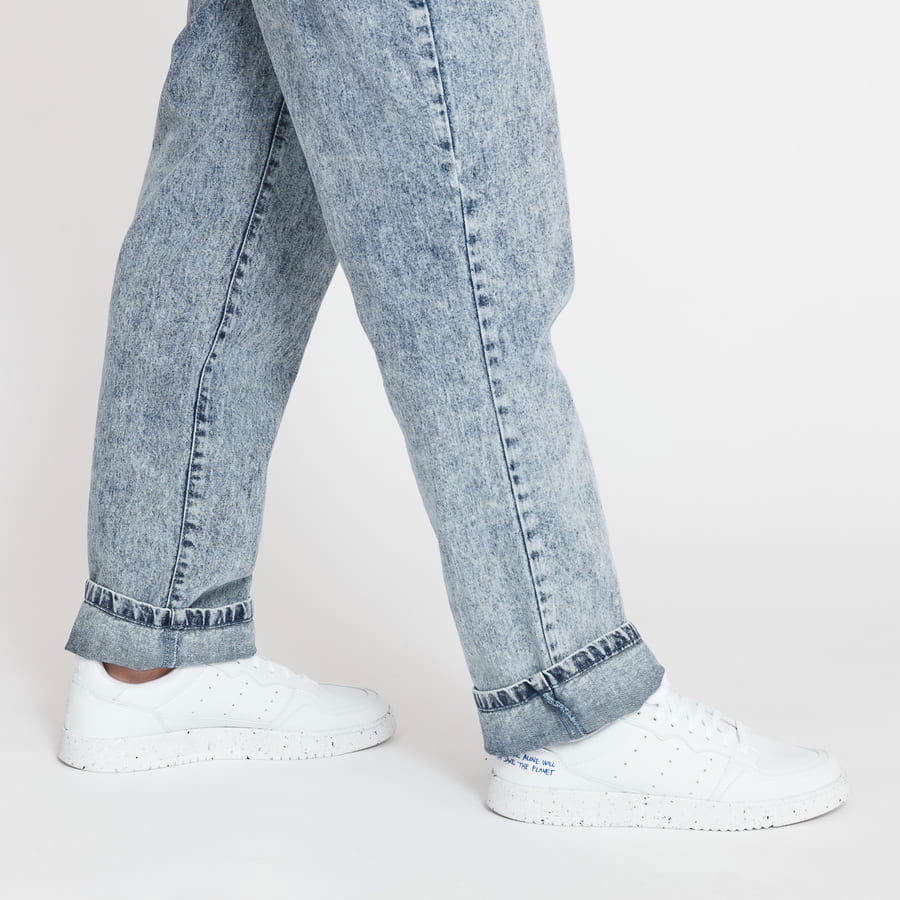 Loose Fit Jeans