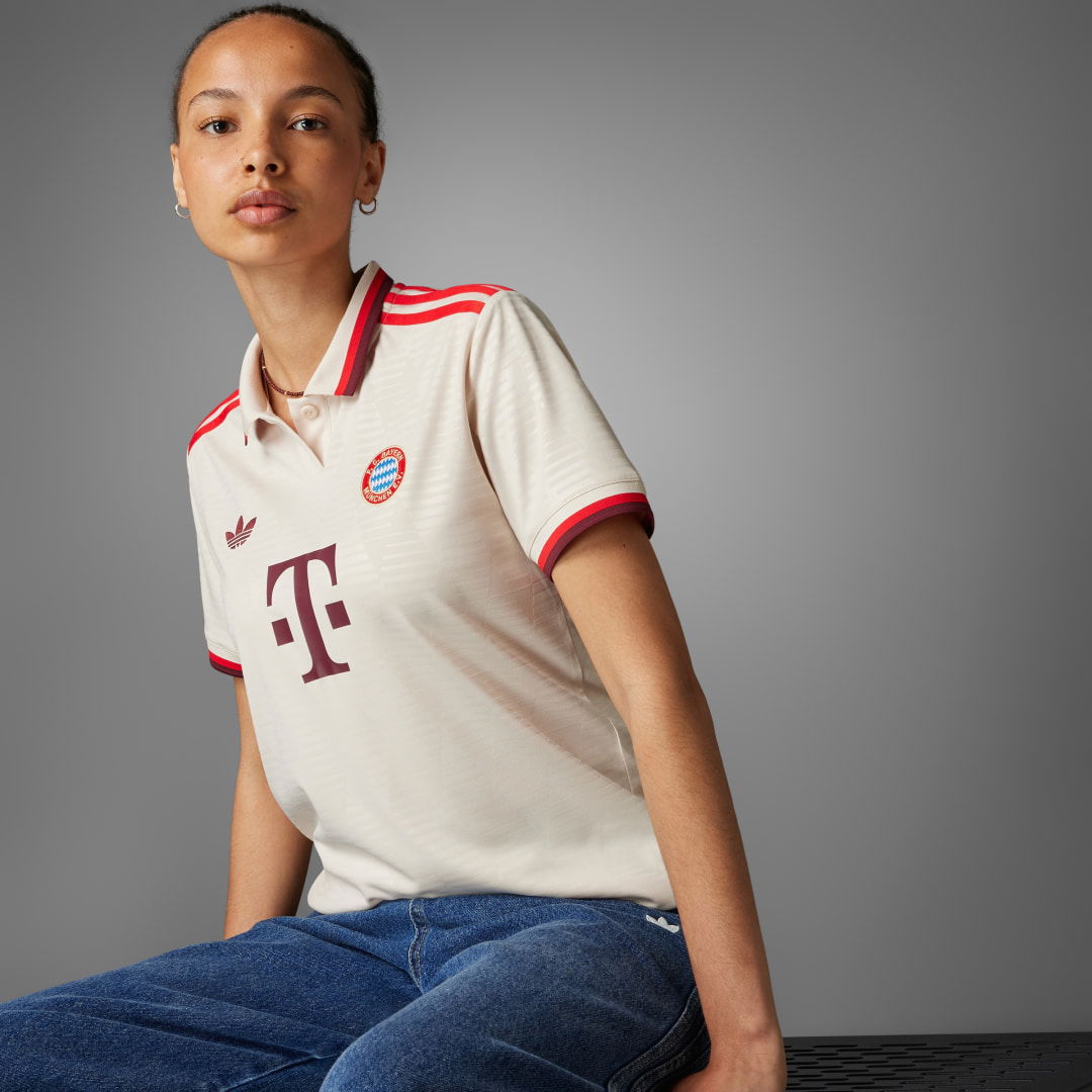 FC Bayern 24/25 Third Jersey