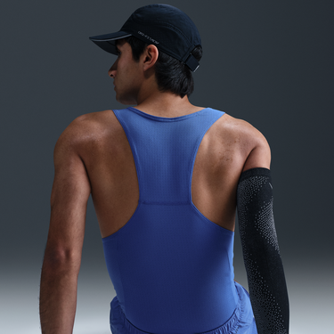 Tielko Nike Dri-FIT Fast Running Tank Top Modrá | FN4229-411, 3