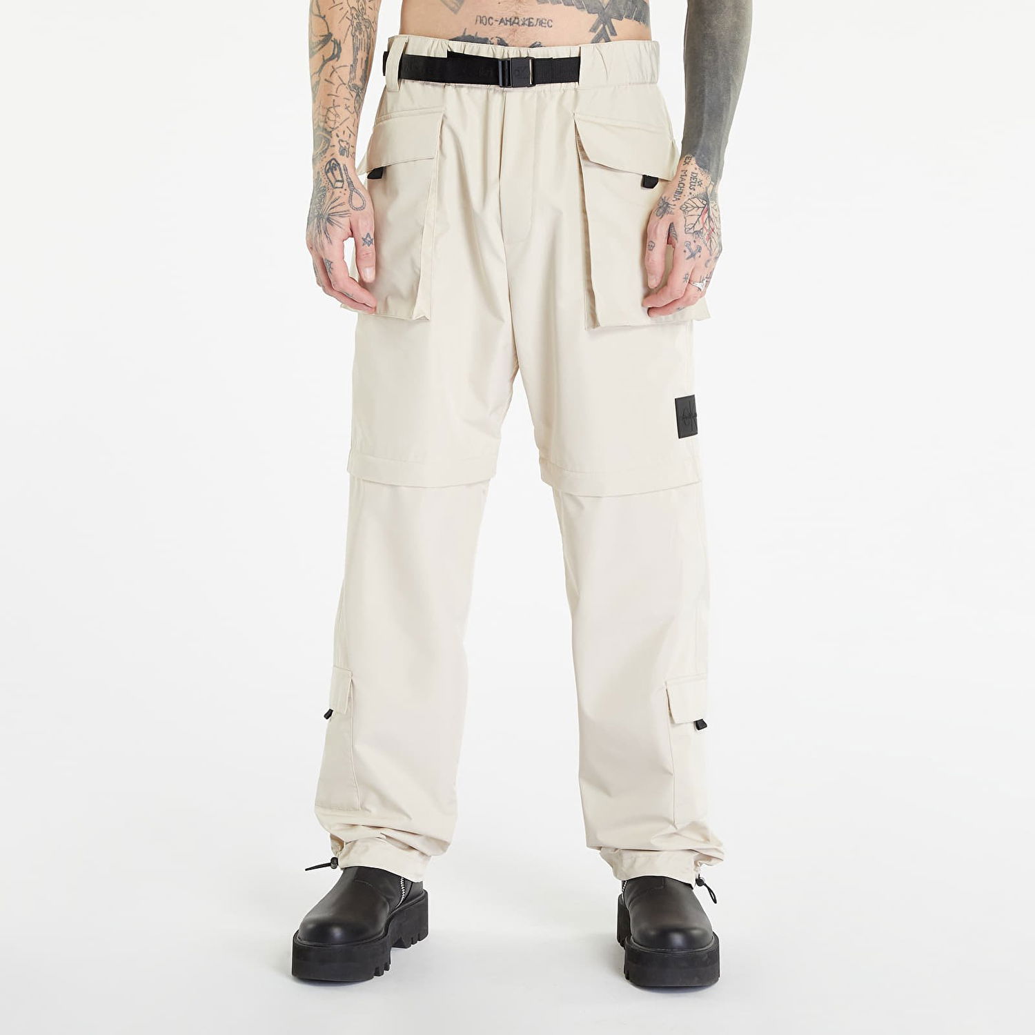 Cargo nohavice CALVIN KLEIN Multifunctional Zip Woven Pants Béžová | J30J323144 ACI, 1