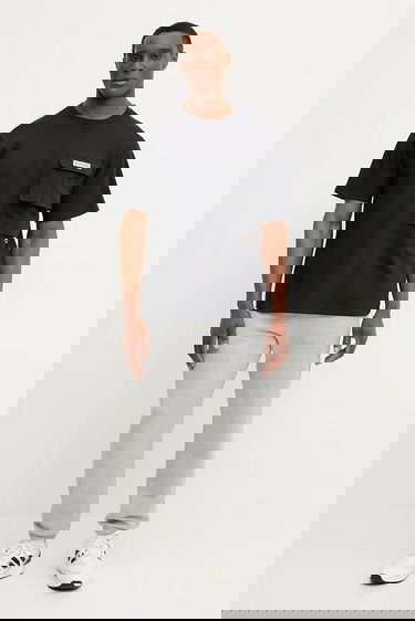 Tričko Columbia Cove Beach T-Shirt with Utility Pockets Čierna | 2126091, 1