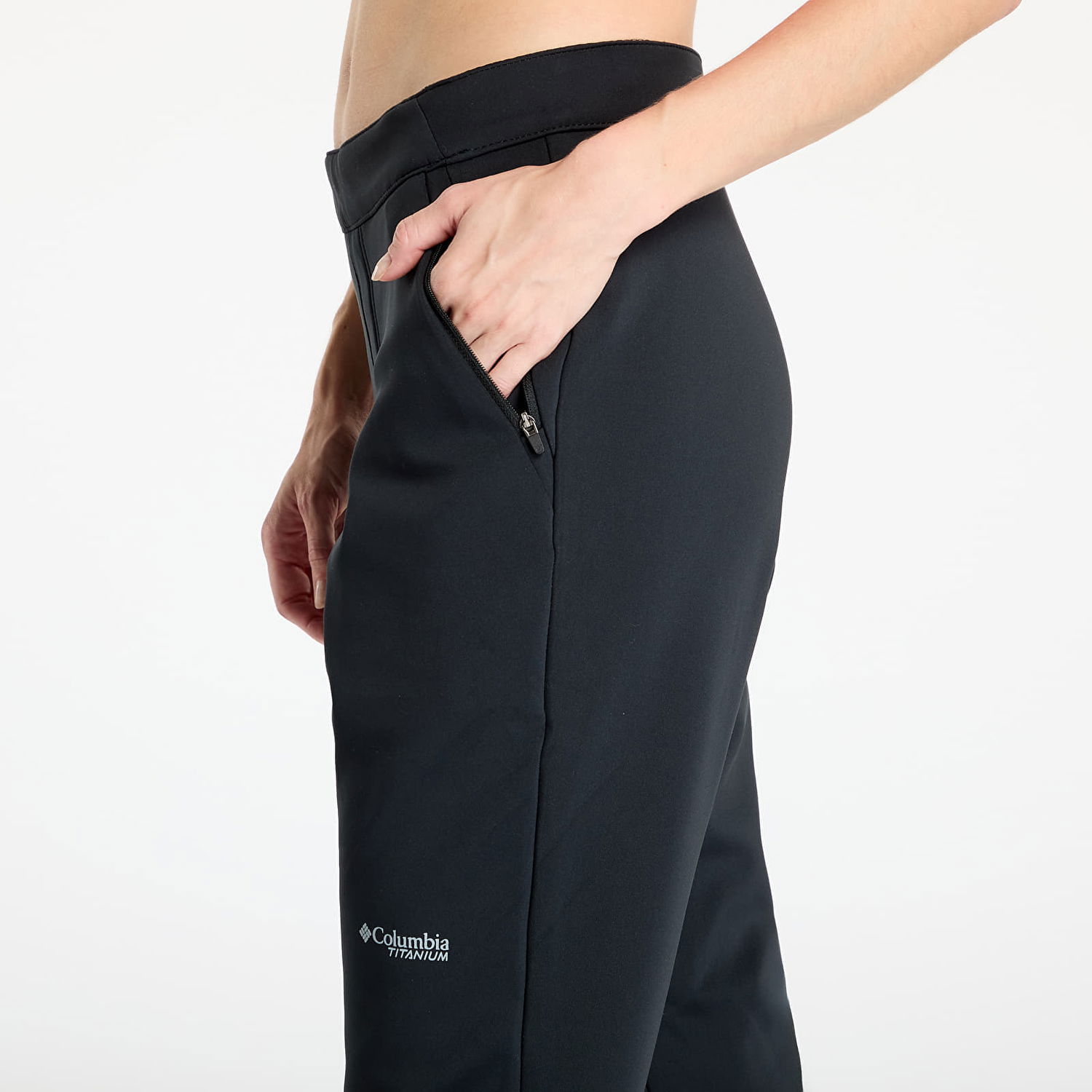 Nohavice Columbia Vast Canyon™ High-Rise Softshell Pants So-Black Čierna | 2105831010, 1