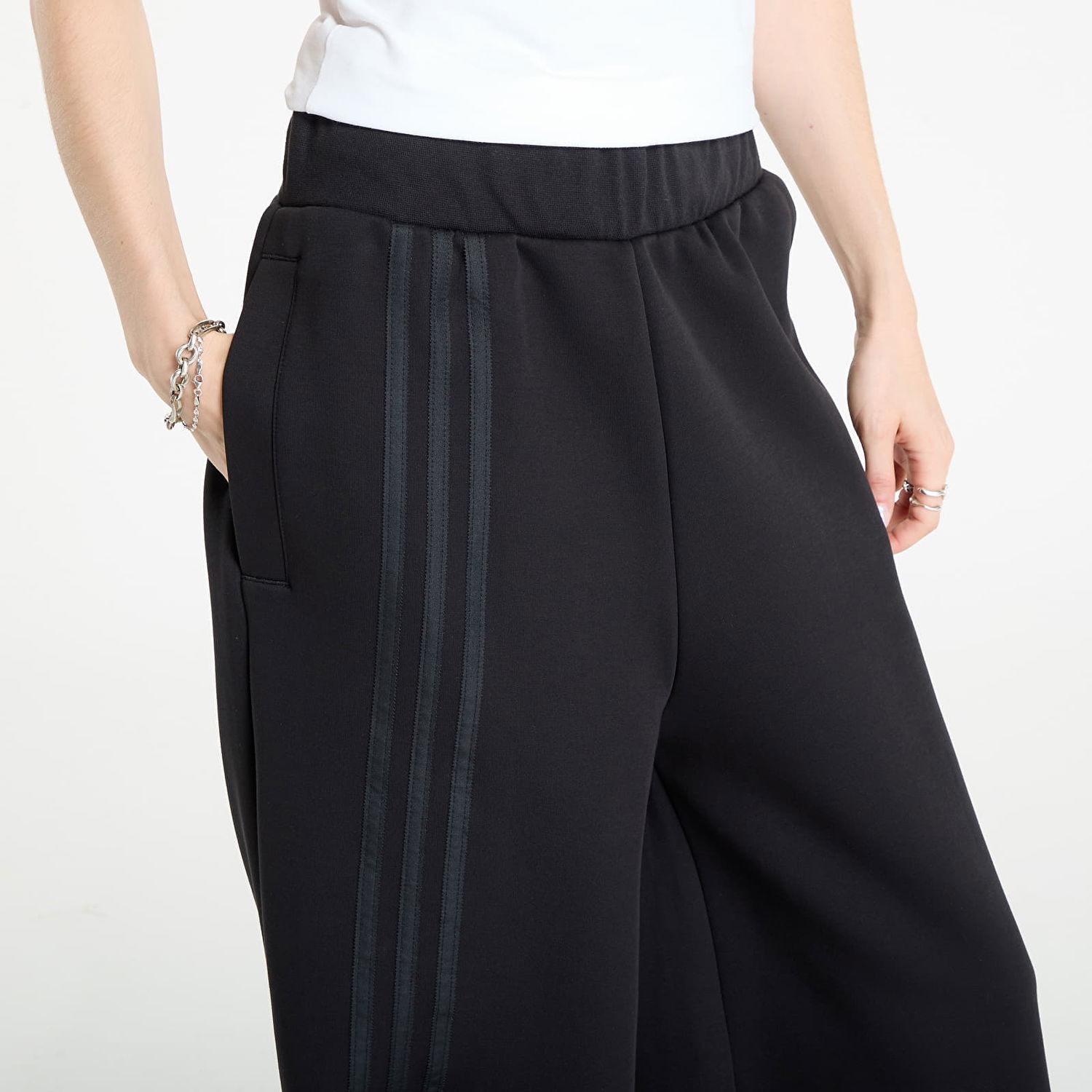Nohavice adidas Performance Off Placed 3-Stripes Wide Leg Pants Čierna | JX2733, 1