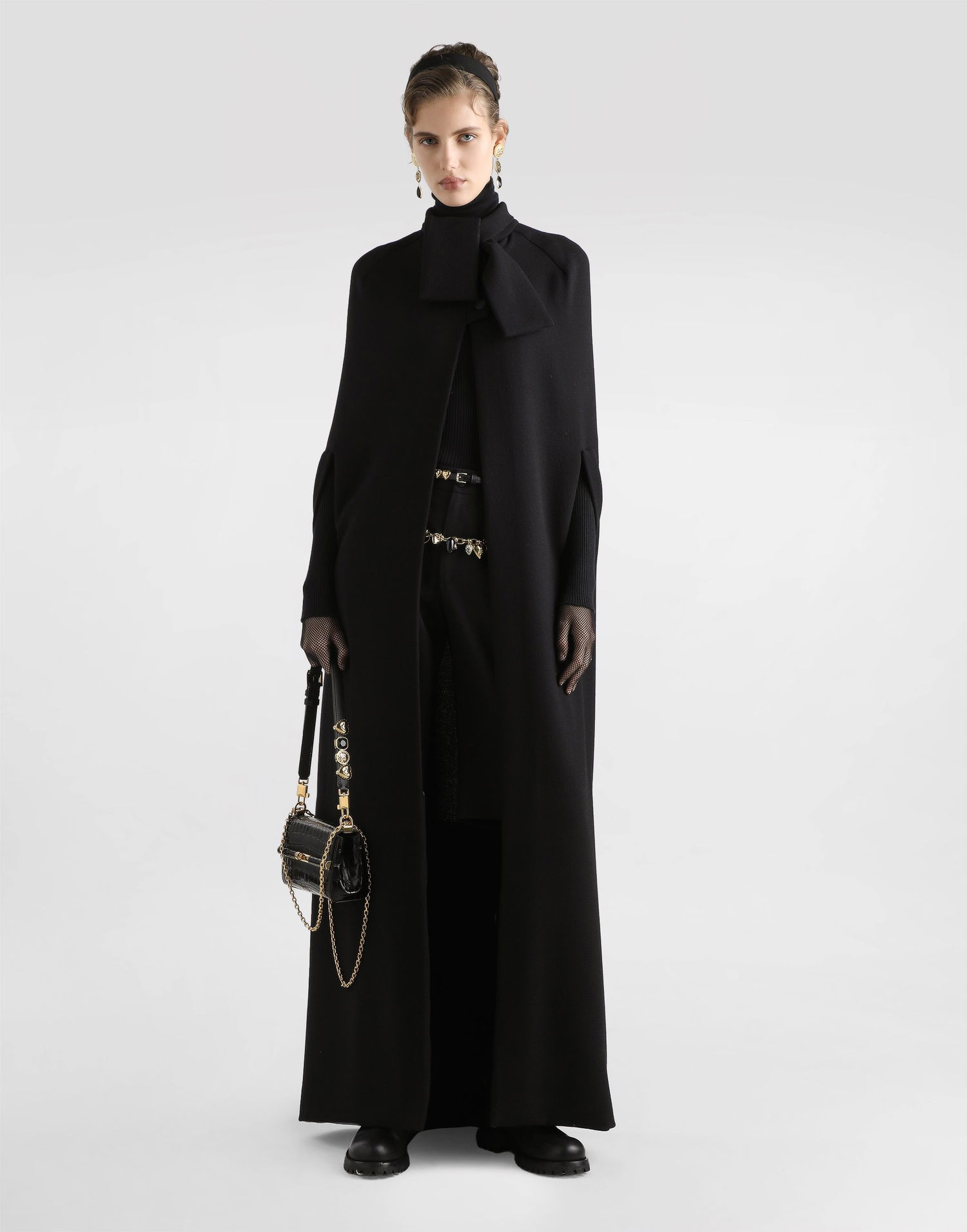 Bunda Dolce & Gabbana Dolce & Gabbana Wool Crêpe Cape Čierna | F0W3ZTFU2TZN0000, 1