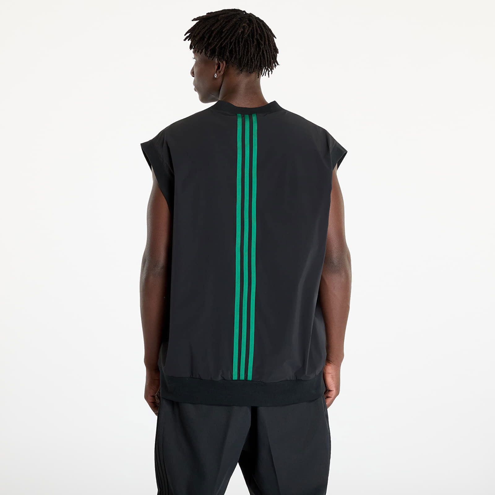 Rolling Links Vest Black