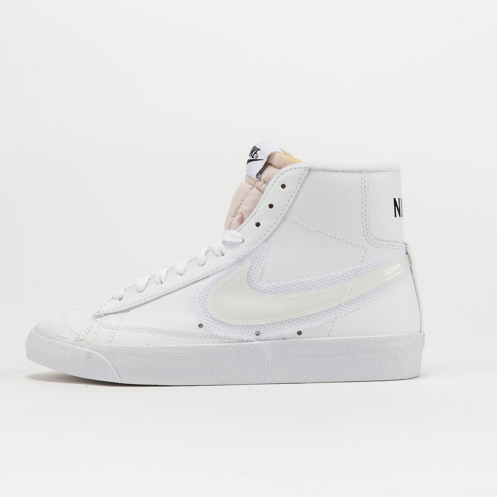 WMNS Blazer Mid '77