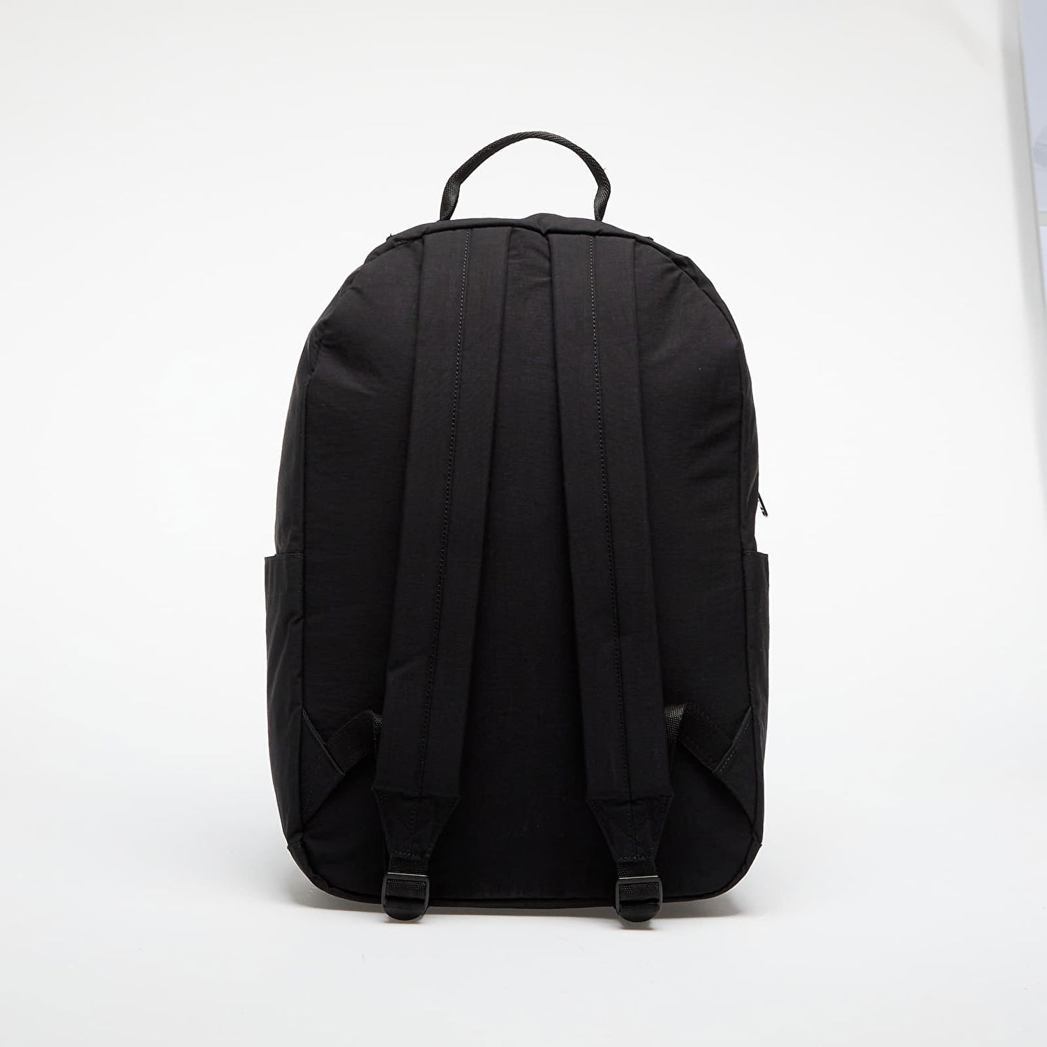 Batoh Fred Perry Fred Perry Nylon Badge Backpack Čierna | L1192 102, 1