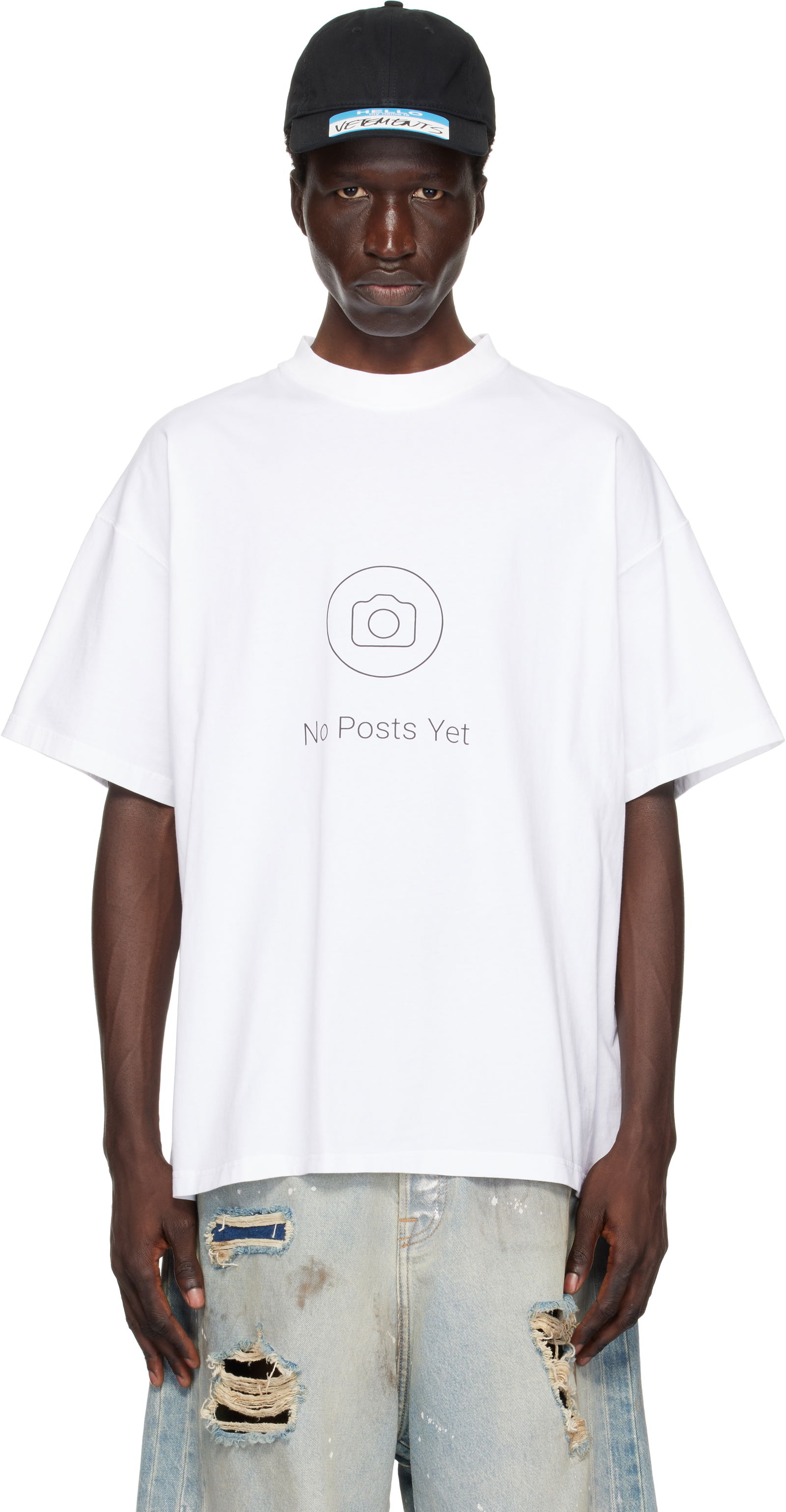 'No Posts' Graphic Print Regular T-Shirt