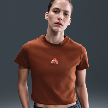 Crop Top Nike ACG Nike ACG Dri-FIT Cropped Short Sleeve T-Shirt Hnedá | HM6084-245, 0
