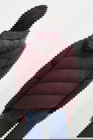 Prešívaná bunda C.P. Company Outerwear Bi-Tm Hooded Puffer Jacket Vínová | 17CMOW266A110185G, 2