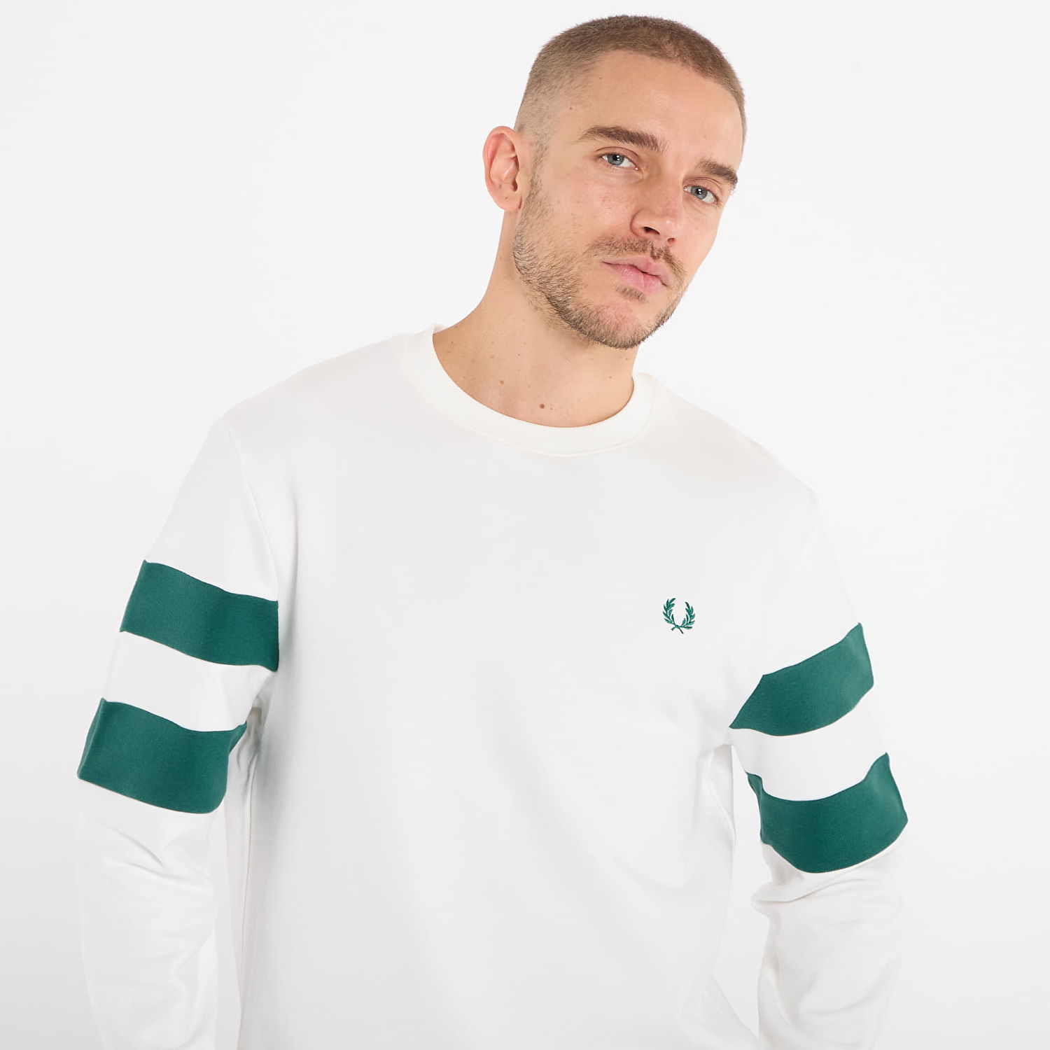 Mikina Fred Perry Peached Tipped Sleeve Sweatshirt Biela | M1731 129, 1