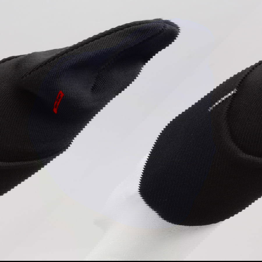 Kulicha Levi's ® Slouchy Red Tab Čierna | 77138-0885, 1