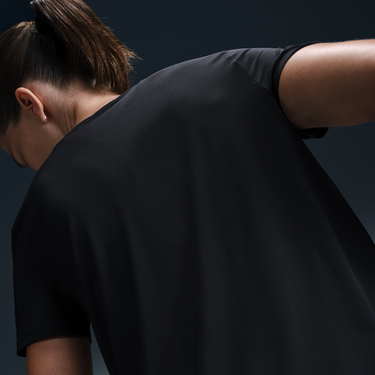 Tričko Nike Dri-FIT One Swoosh Short Sleeve Running T-Shirt Čierna | HJ2204-010, 3