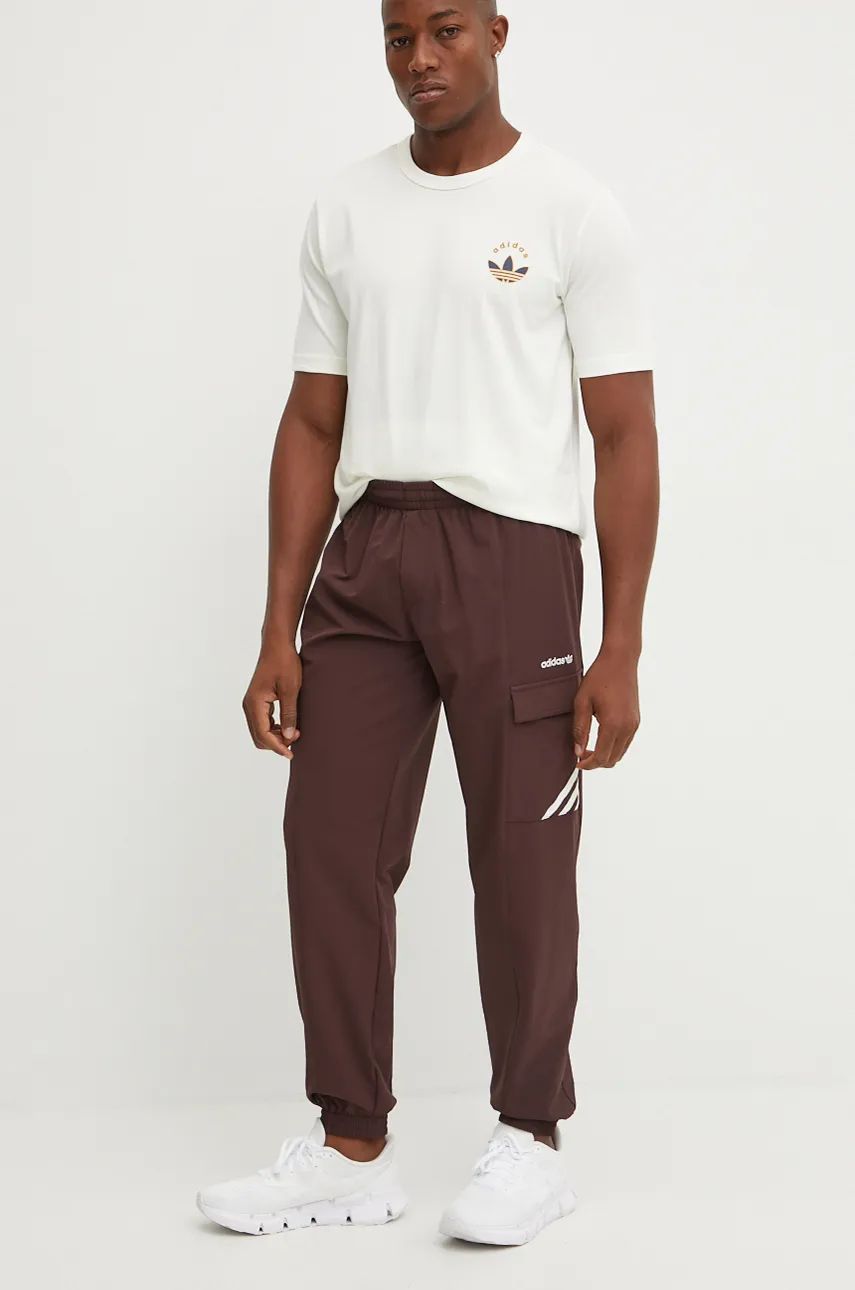 Cargo nohavice adidas Originals Cargo Pants With Logo Application Hnedá | IX9621, 0