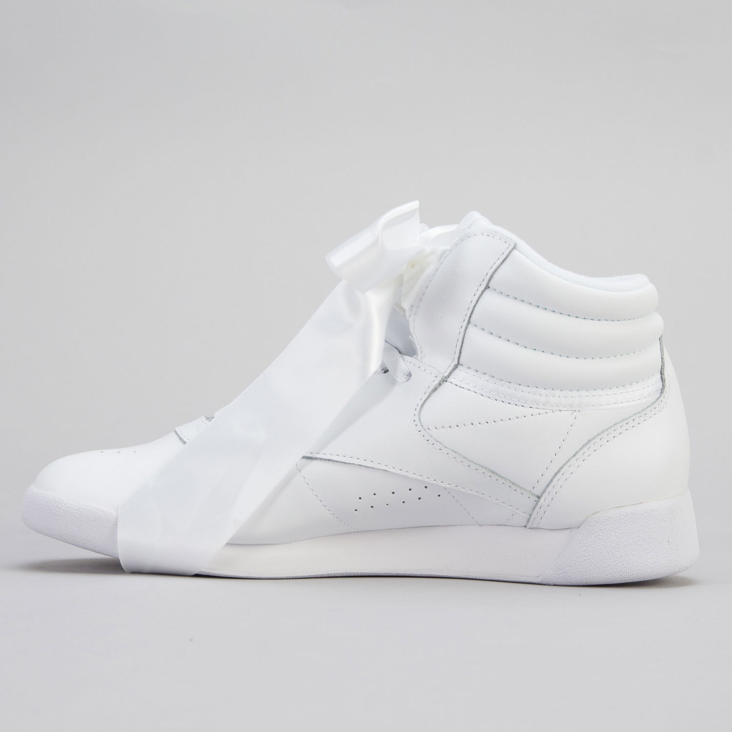 Tenisky a topánky Reebok Freestyle High Satin Bow Biela | CM8903, 1