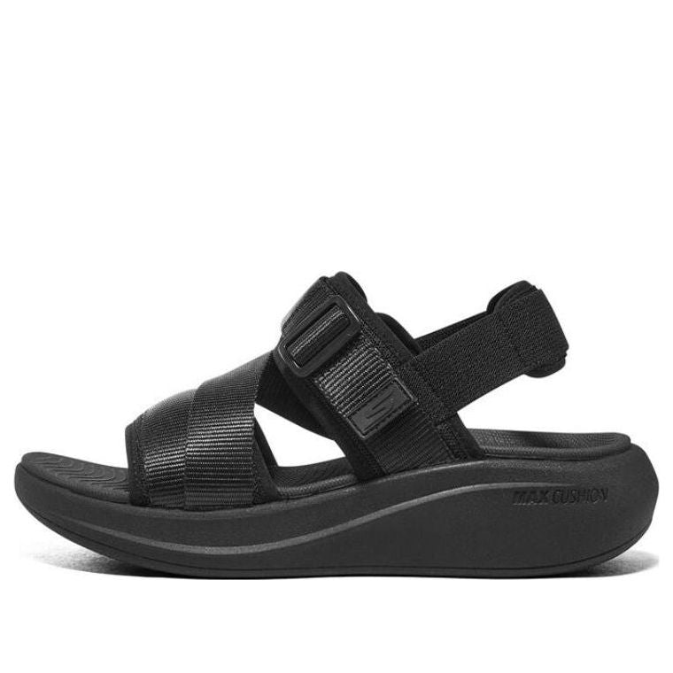 Tenisky a topánky Skechers Max Cushioning Essential Sandals Čierna | 141603-BBK