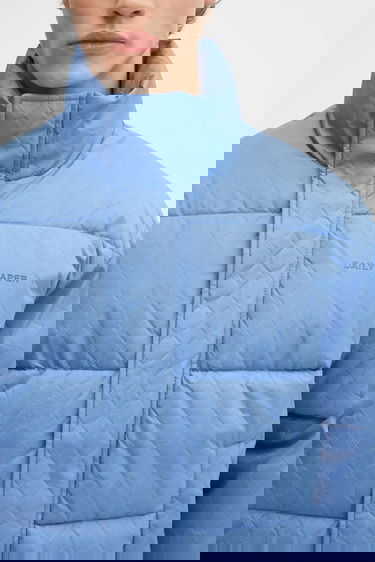 Prešívaná bunda DAILY PAPER Renako Monogram Puffer Winter Oversize Jacket Modrá | 2521063, 3