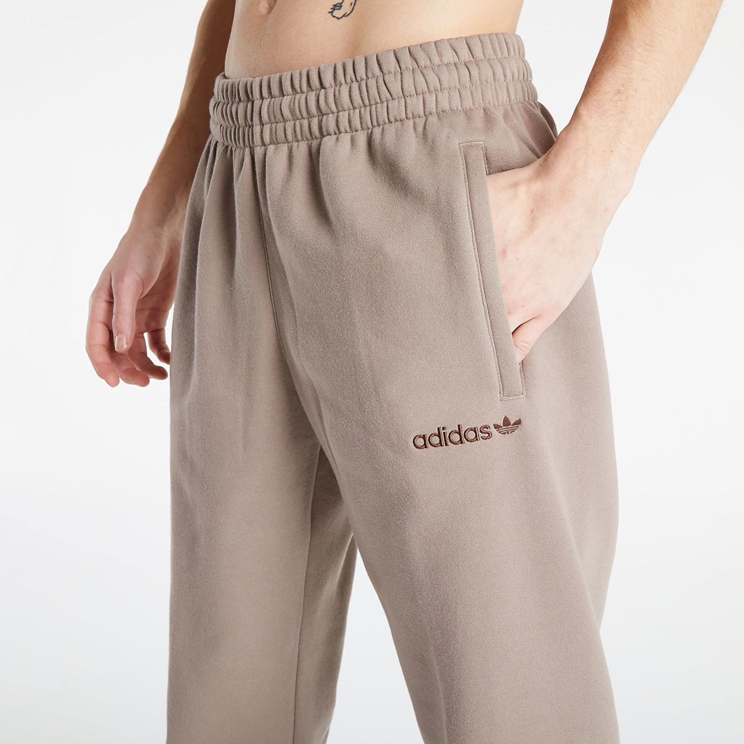 Tepláky adidas Performance Trefoil Linear Sweat Pants Hnedá | HM2669, 1