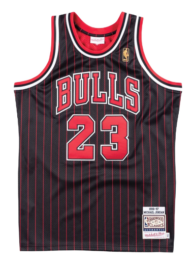 Dres Mitchell & Ness NBA Chicago Bulls Michael Jordan 1996-97 Authentic Jersey Čierna | AJY4AC18126-CBUBLCK96MJO