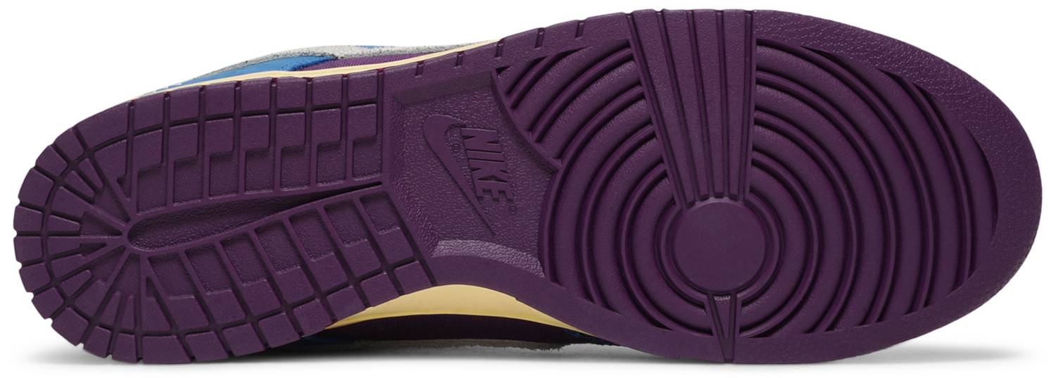 Undefeated x Dunk Low SP "5 On It"