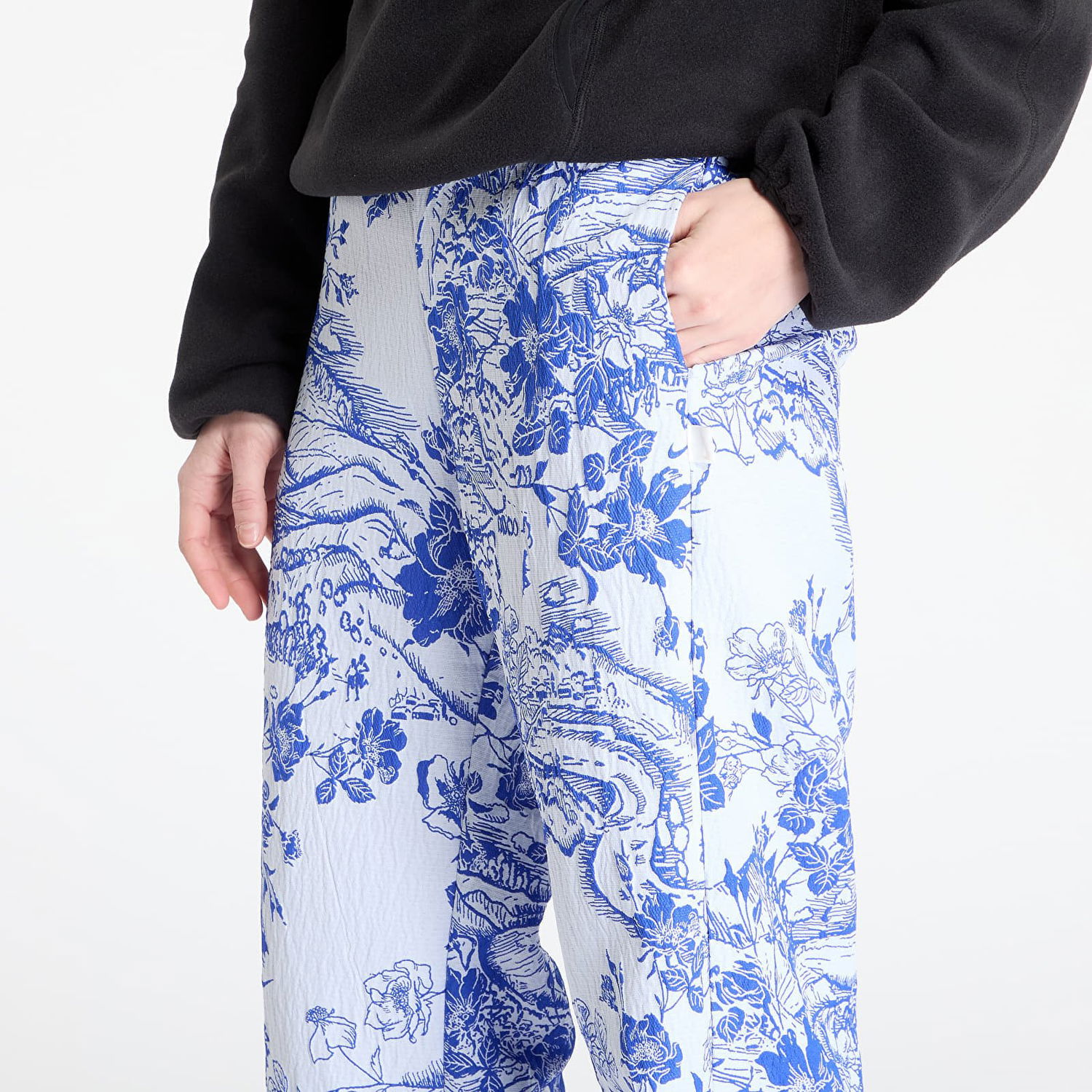 Nohavice Nike Sportswear Collection Mid-Rise Jacquard Track Pants Biela | HF9588-100, 1