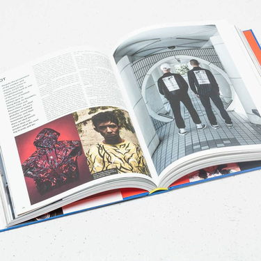 Kniha a časopis gestalten Highsnobiety Guide to Street Fashion and Culture Modrá | HIGH snobiety-001, 1