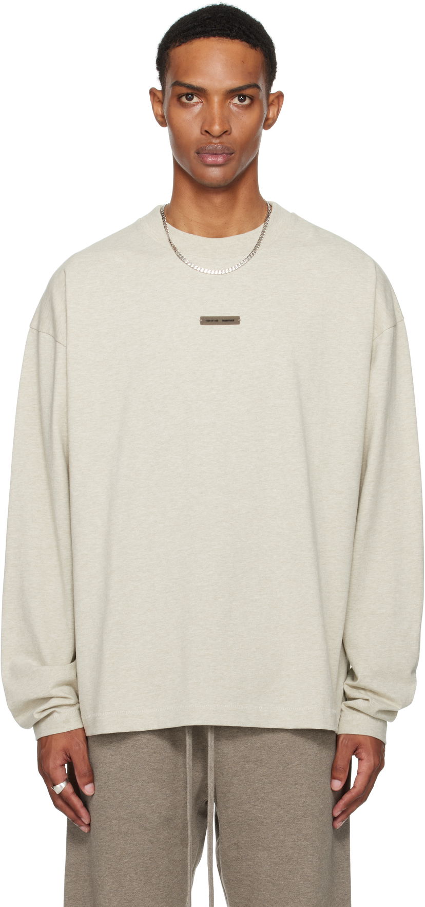 Tričko Fear of God ESSENTIALS Classic Fit Long Sleeve T-shirt Béžová | 125SP254202F