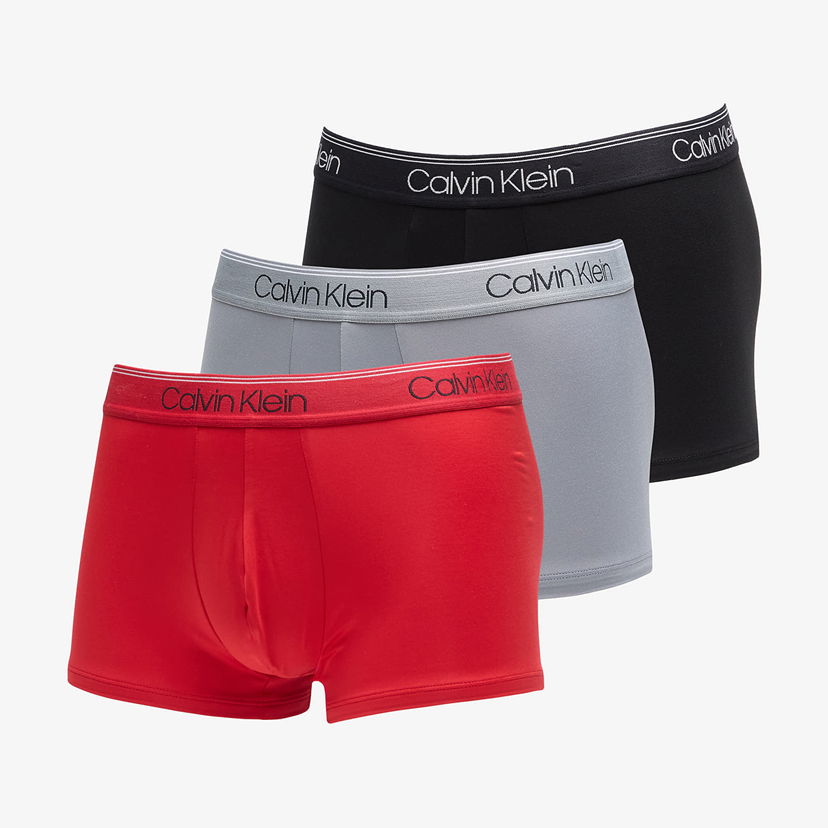 Boxerky CALVIN KLEIN Microfiber Stretch Wicking Technology Low Rise Trunk 3-Pack Black/ Convoy/ Red Gala Rôznofarebný | NB2569A 8Z8