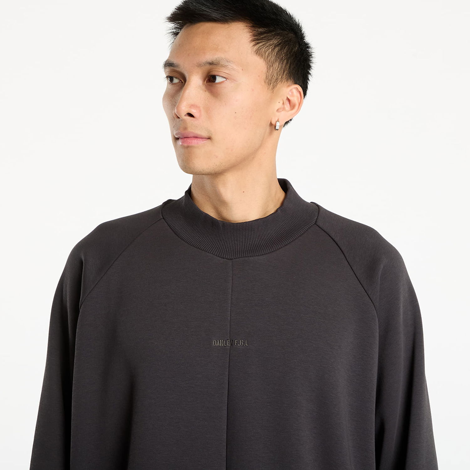 Mikina OAKLEY Oakley Slick Fleece Crew Sweatshirt Čierna | FOA408127-01N, 1