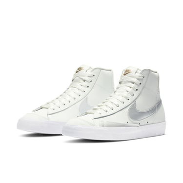 Tenisky a topánky Nike Blazer Mid '77 W Biela | DD6610-100, 2