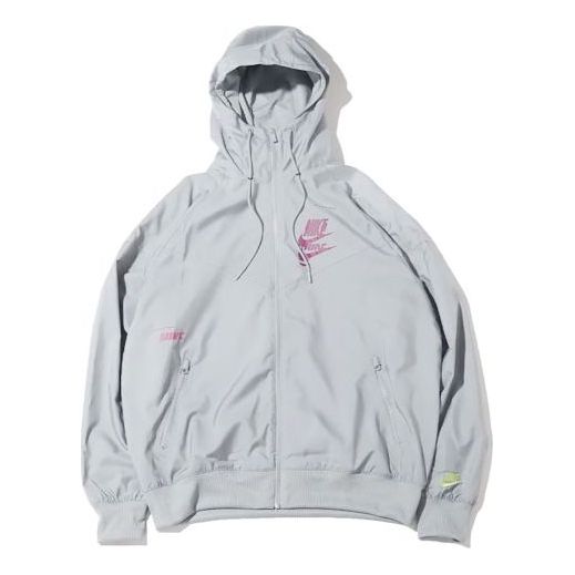 Vetrovka Nike Sportswear Sport Logo Printed Woven Breathable Hooded Jacket Šedá | DM6868-073