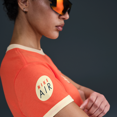 Crop Top Nike Sportswear Club Short-Sleeve T-Shirt Oranžová | HQ1707-842, 3