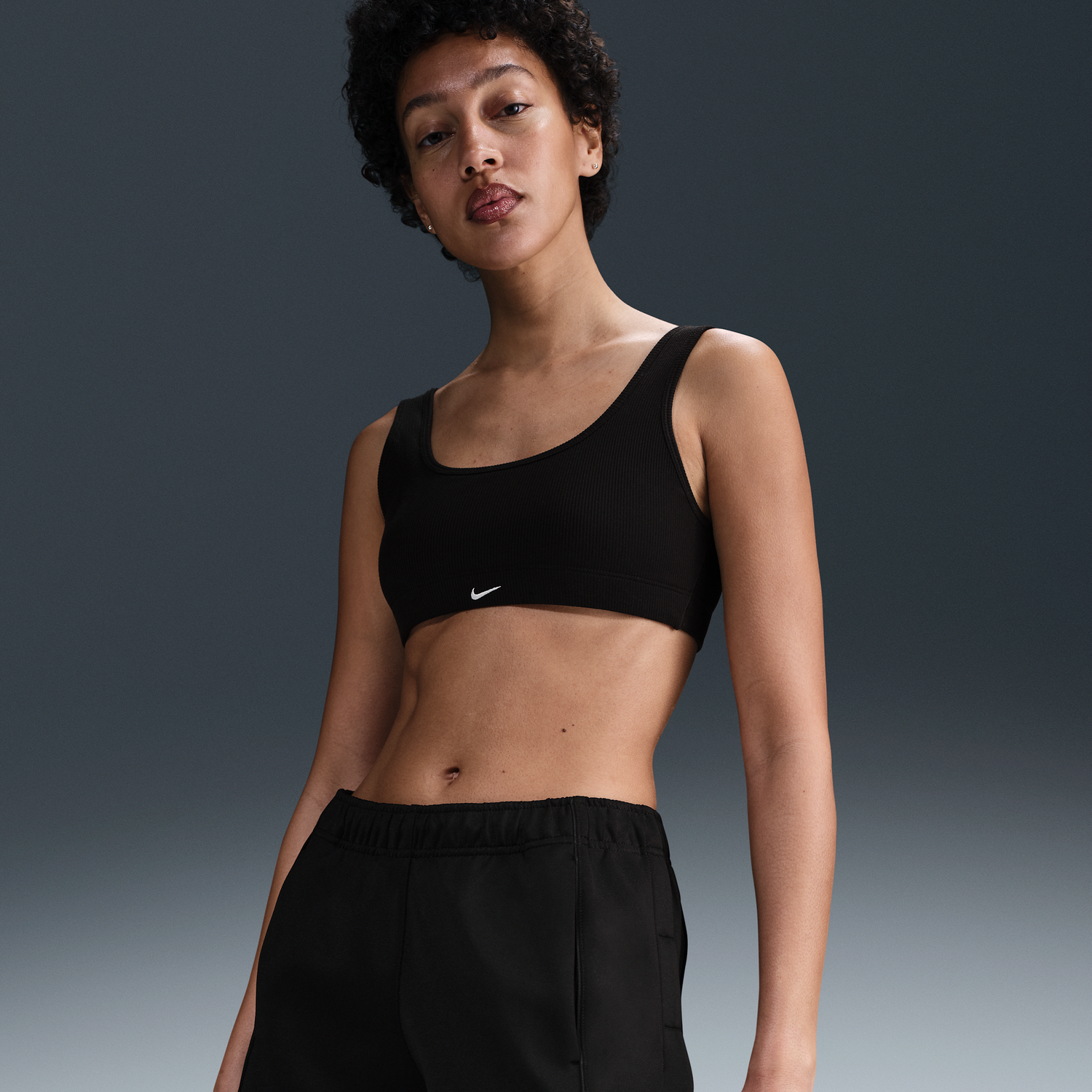 Šortky Nike Sportswear Windrunner Mid-Rise Shorts Čierna | HJ1406-010, 1