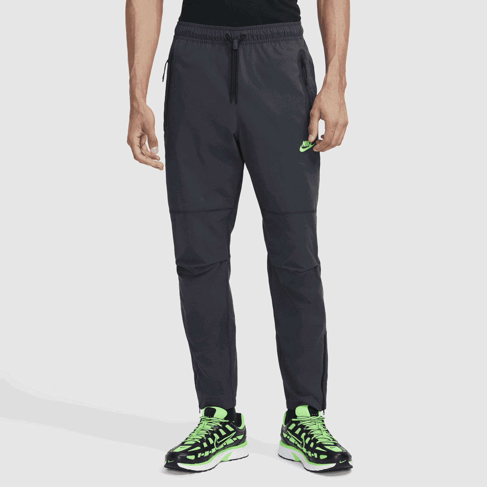 Woven Pants Tech