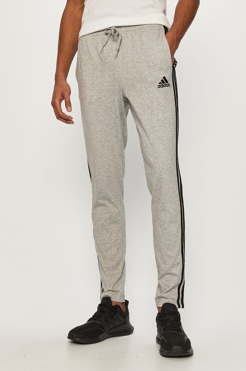 Tepláky adidas Originals Adidas Designed 2 Move 3-Stripes Track Pants Šedá | GK8998, 0