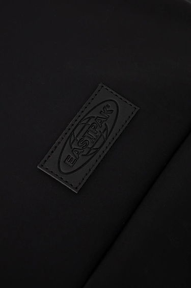 Batoh EASTPAK Black Tecum F Cnnct Backpack Čierna | EK0A5BE91F51, 3