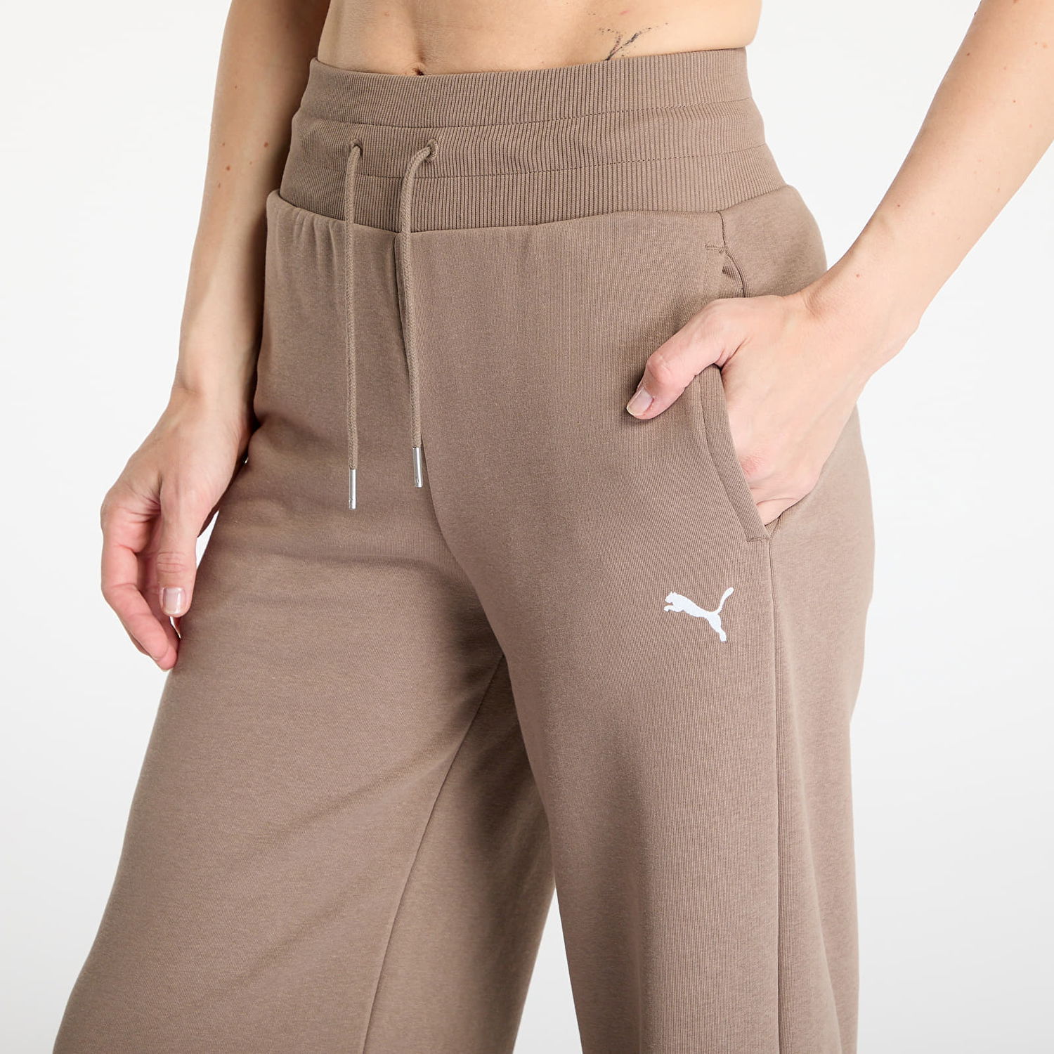 Nohavice Puma Puma Wardrobe Essentials Relaxed Wide Leg Sweatpants Hnedá | 62975493, 1