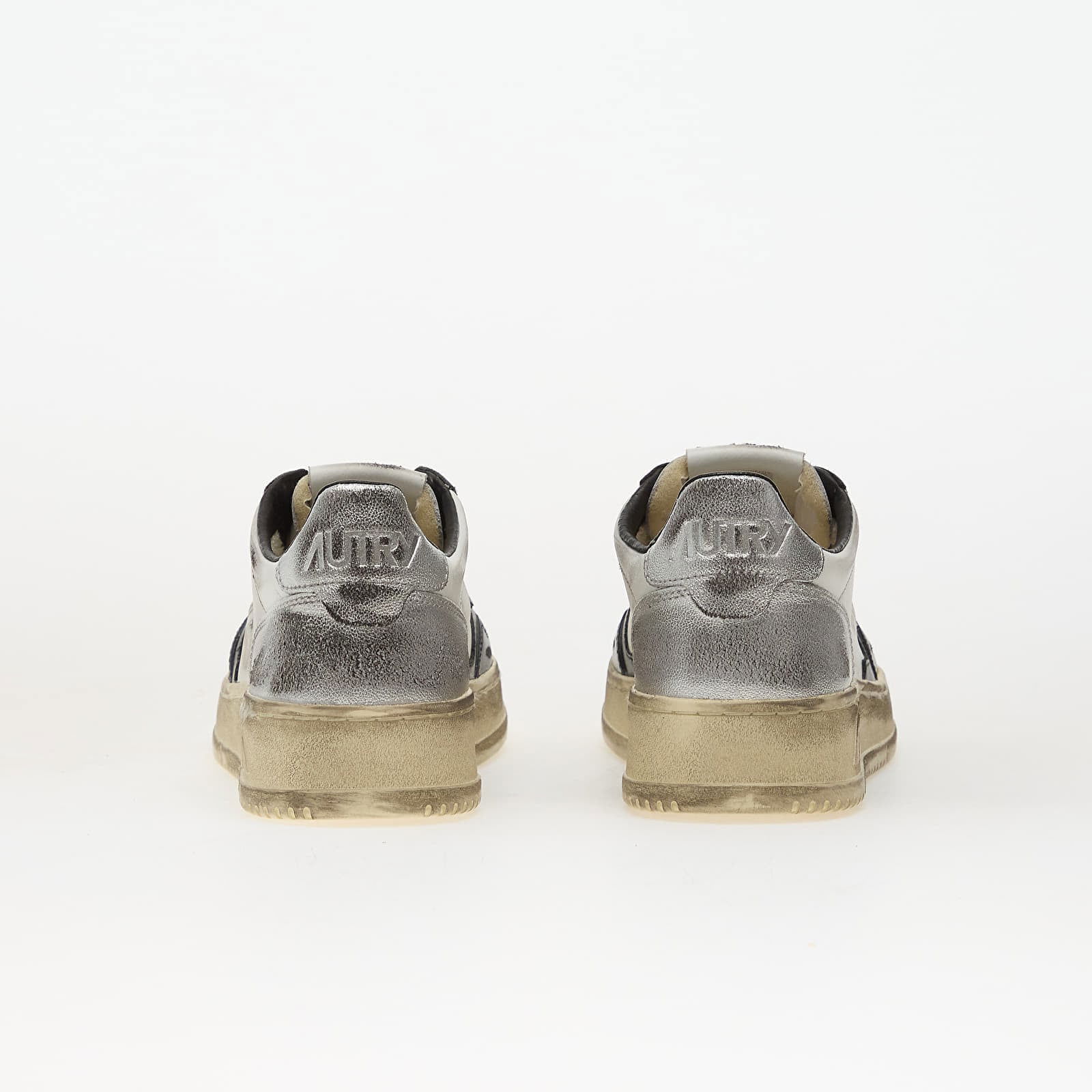 Medalist Leather Low