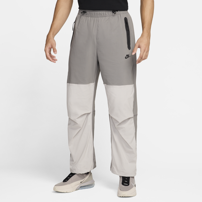 Nohavice Nike Tech Pants Šedá | HM7158-014