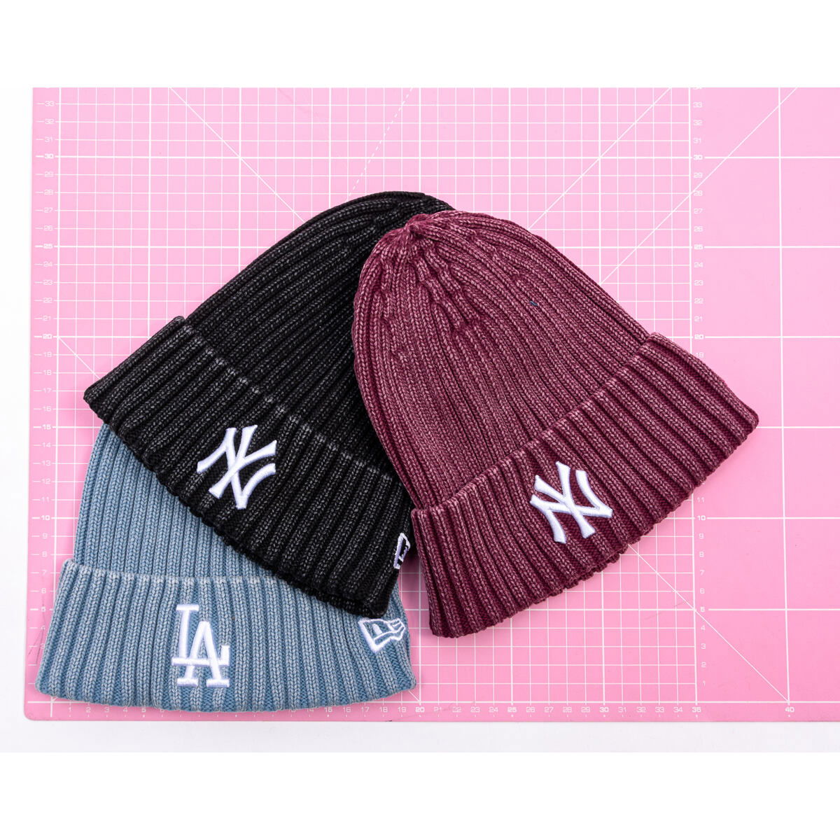 Kulicha New Era MLB Mini Logo Cuff Beanie NY Yankees Vínová | 60691187, 1