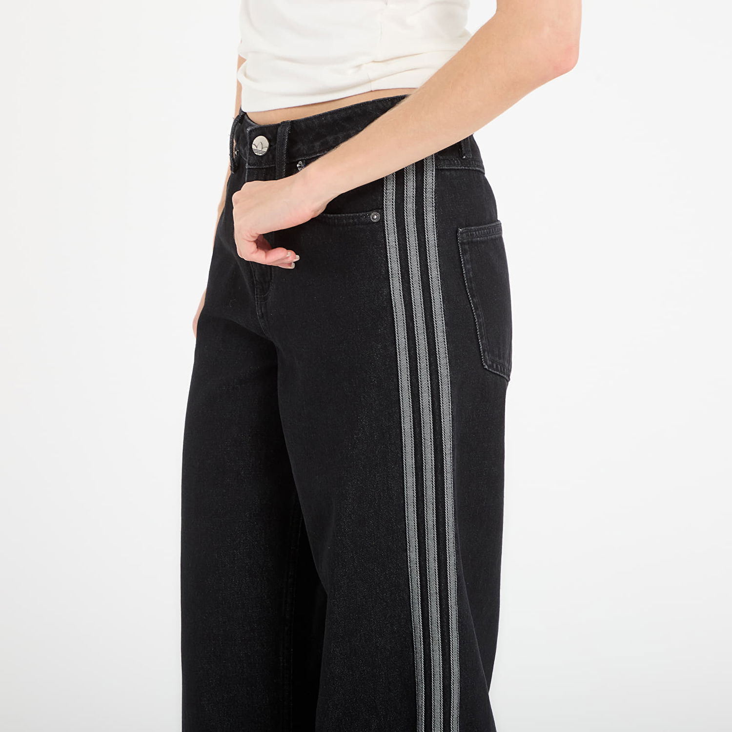 Džínsy adidas Performance FIREBIRDTRACK Wide Leg Striped Denim Pant Čierna | KD2909, 1