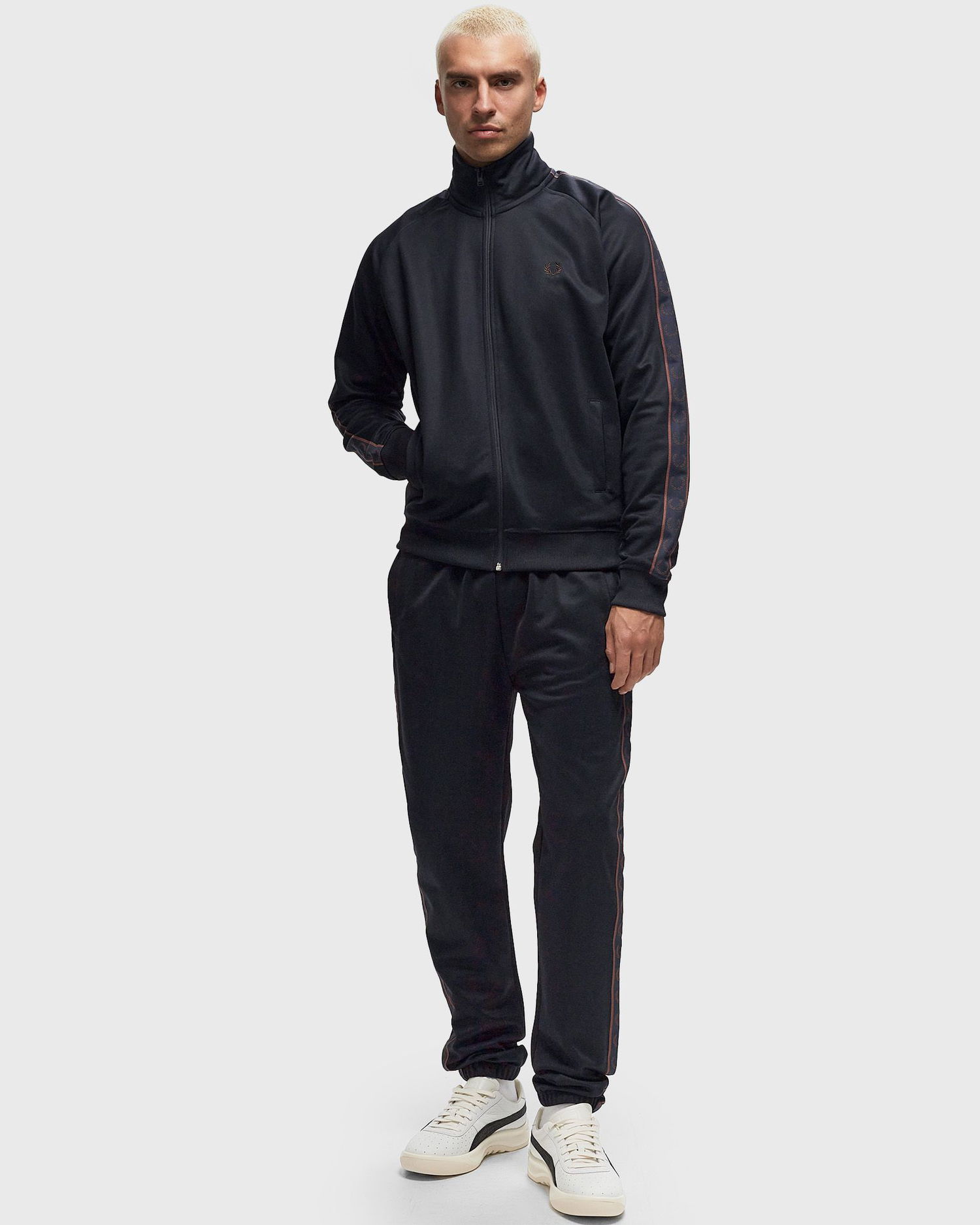 Bomber bunda Fred Perry Contrast Tape Track Jacket Navy | J5557-W71, 1