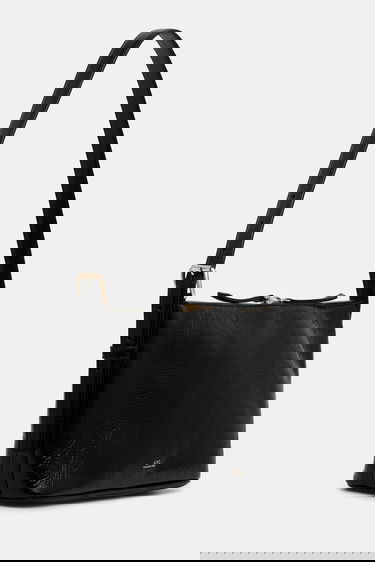 Kabelka A.P.C. A.P.C. Sac Vera Shoulder Bag Čierna | PXCCK.F61974, 1