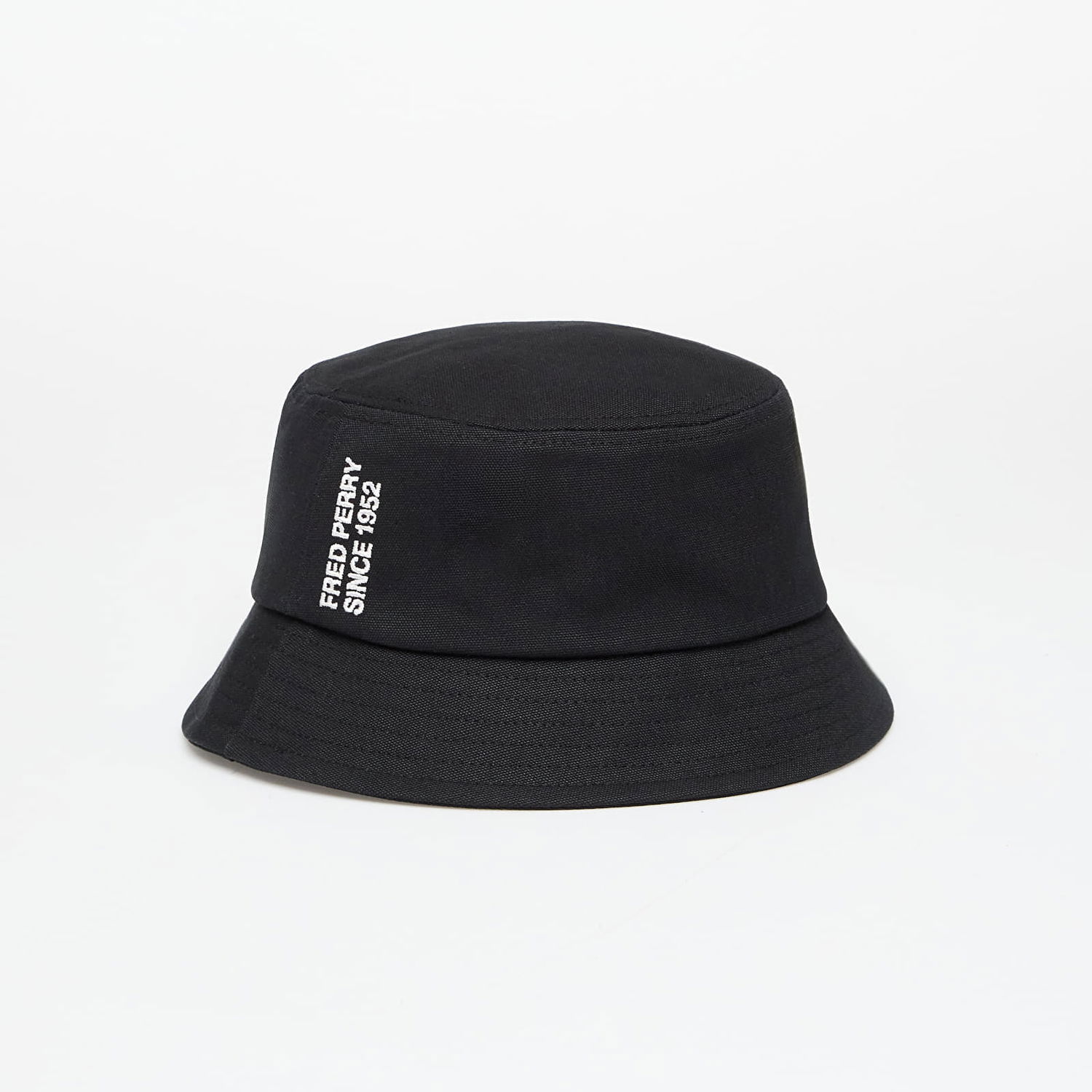 Klobúk Fred Perry Fred Perry Bold Branding Canvas Bucket Hat Čierna | HW1295 843, 1
