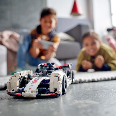 Flexstyle LEGO Technic 42137 Formula E® Porsche 99X Electric Rôznofarebný | 42137LEG, 3