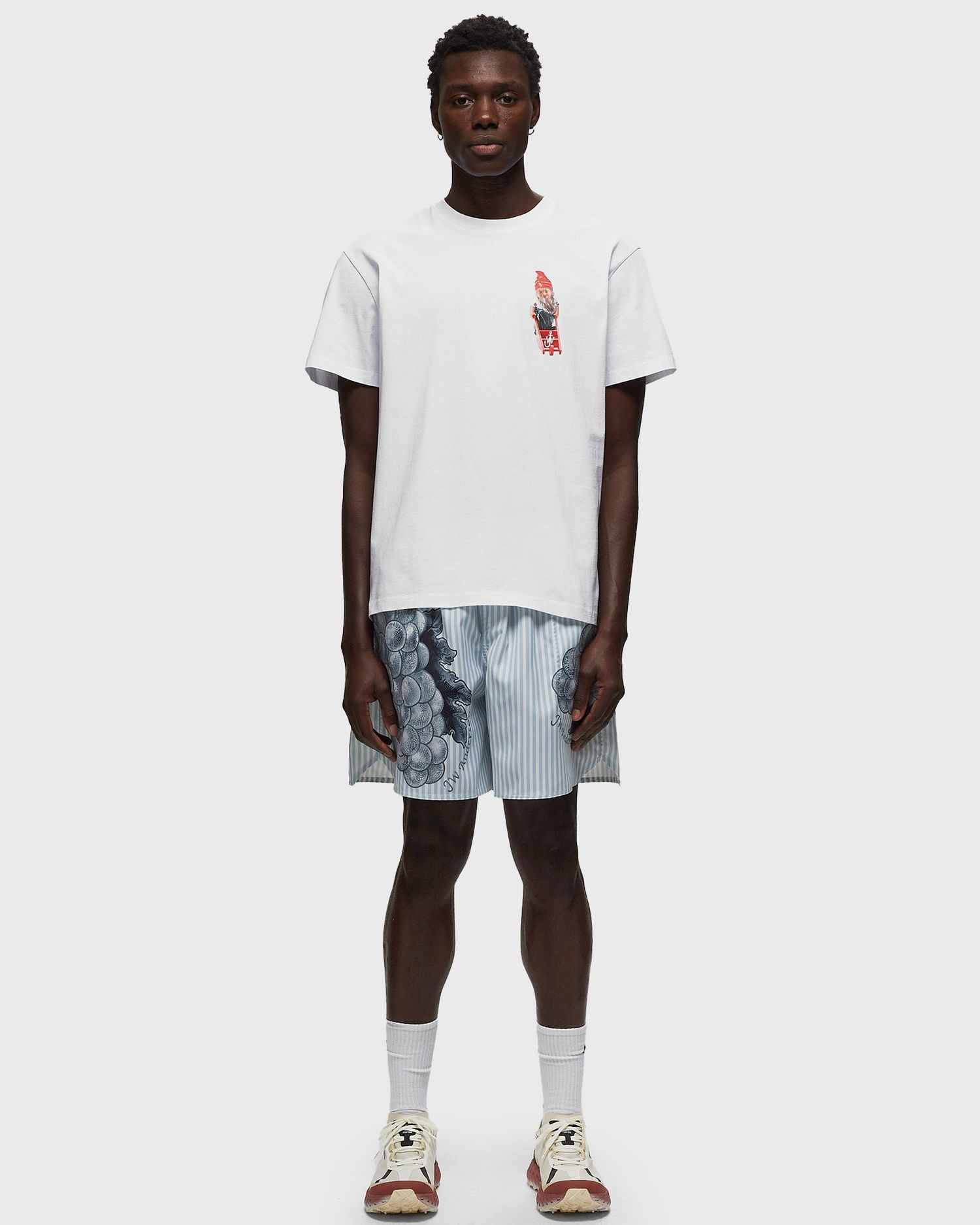 Tričko JW Anderson GNOME CHEST TEE Biela | JT0214-PG0980-001, 1