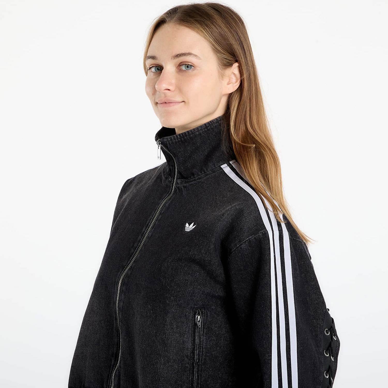 Bunda adidas Originals Three-Stripes Cropped Denim Full-Zip Jacket Čierna | KS1394, 1
