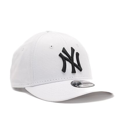 Kids 9FORTY MLB League Essential New York Yankees Cap (52-54 cm)